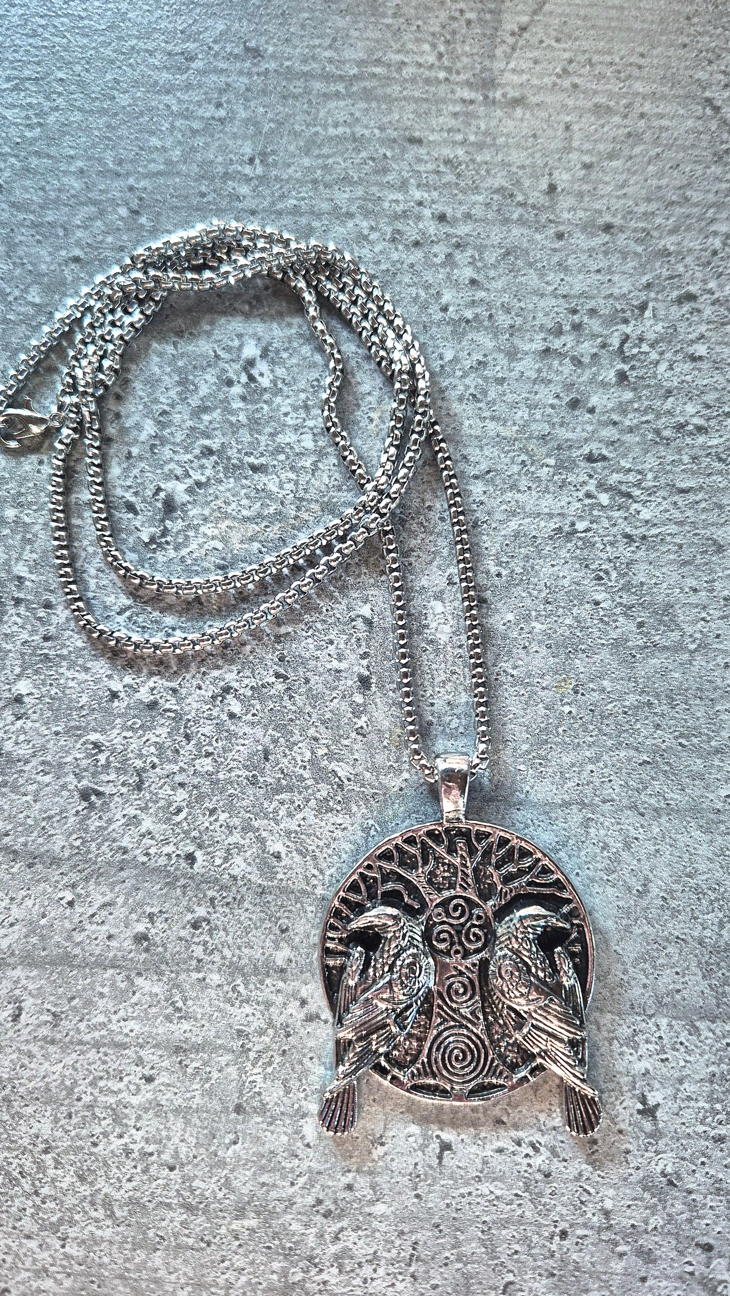 Korpar i Yggdrasil Halsband