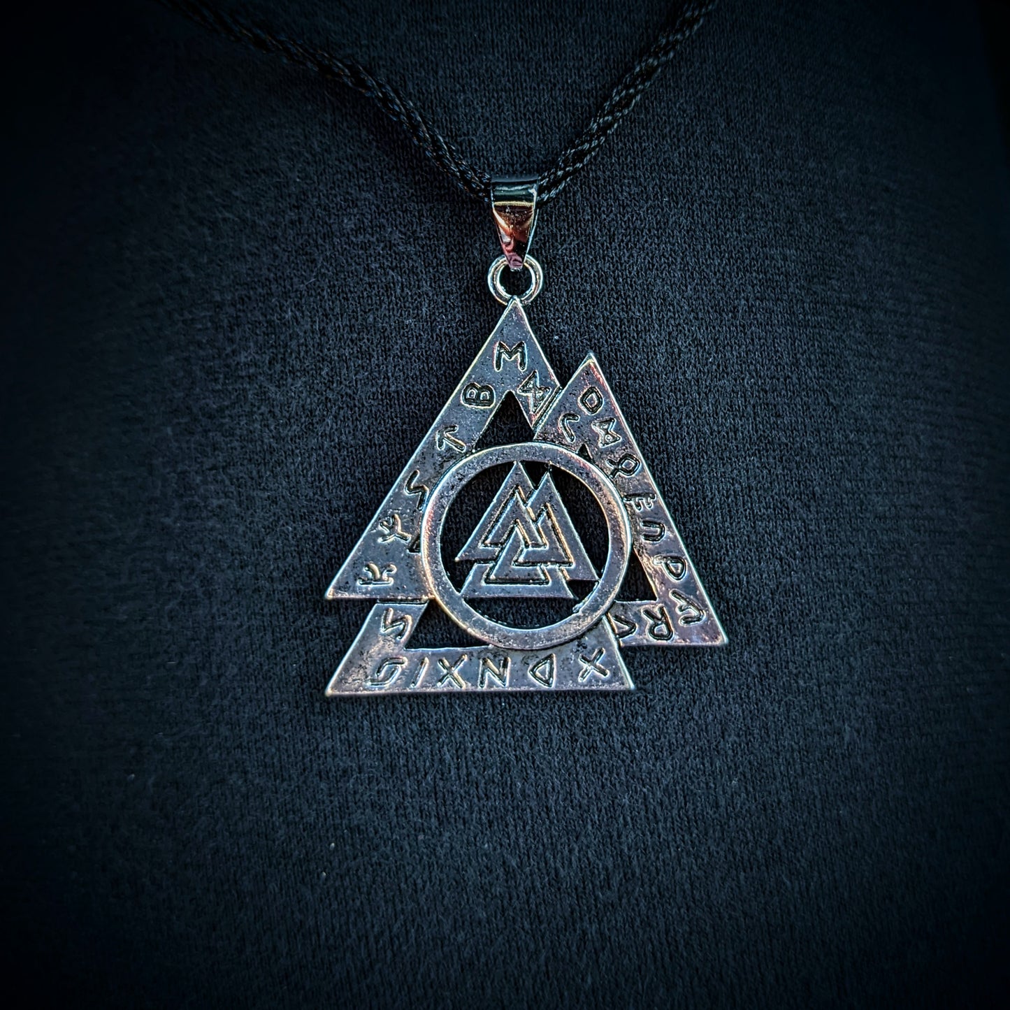 Valknut Halsband